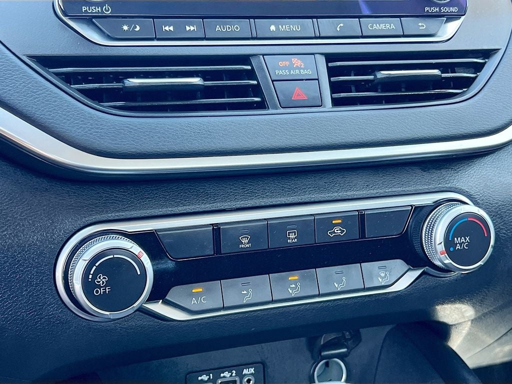 2021 Nissan Altima SR - Photo 18