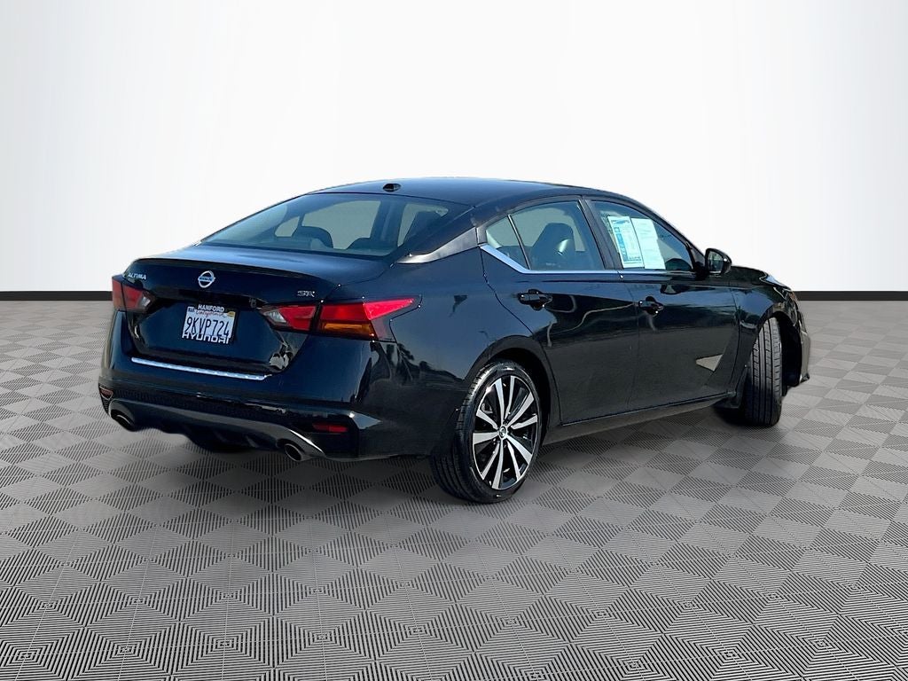 2021 Nissan Altima SR - Photo 8