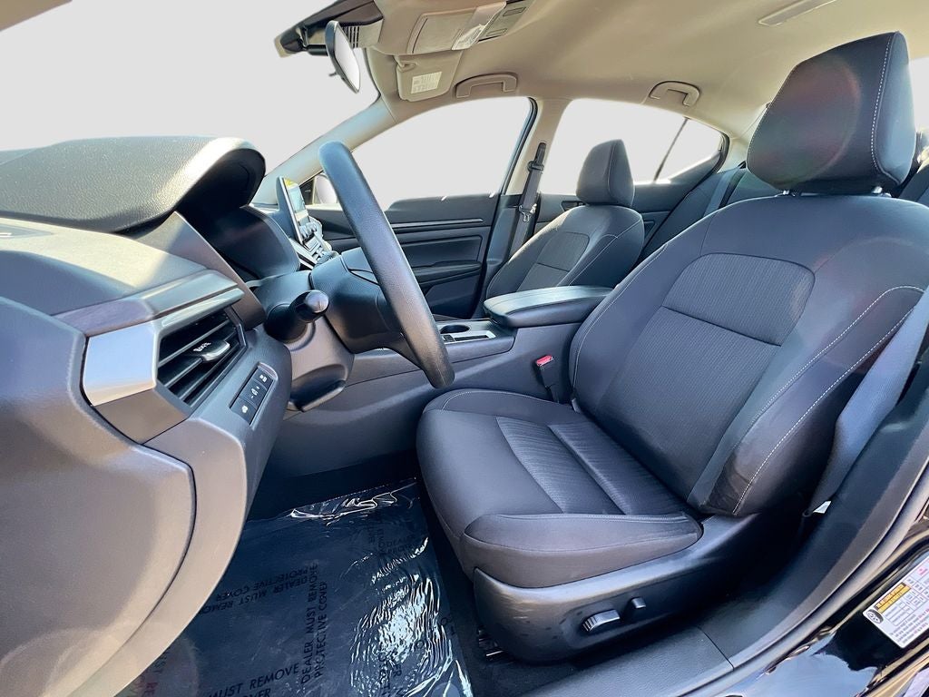 2025 Nissan Altima SV - Photo 23