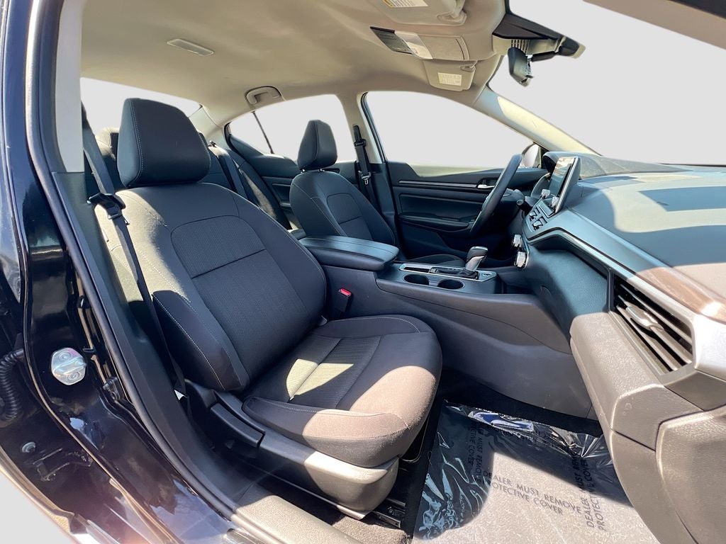 2025 Nissan Altima SV - Photo 30