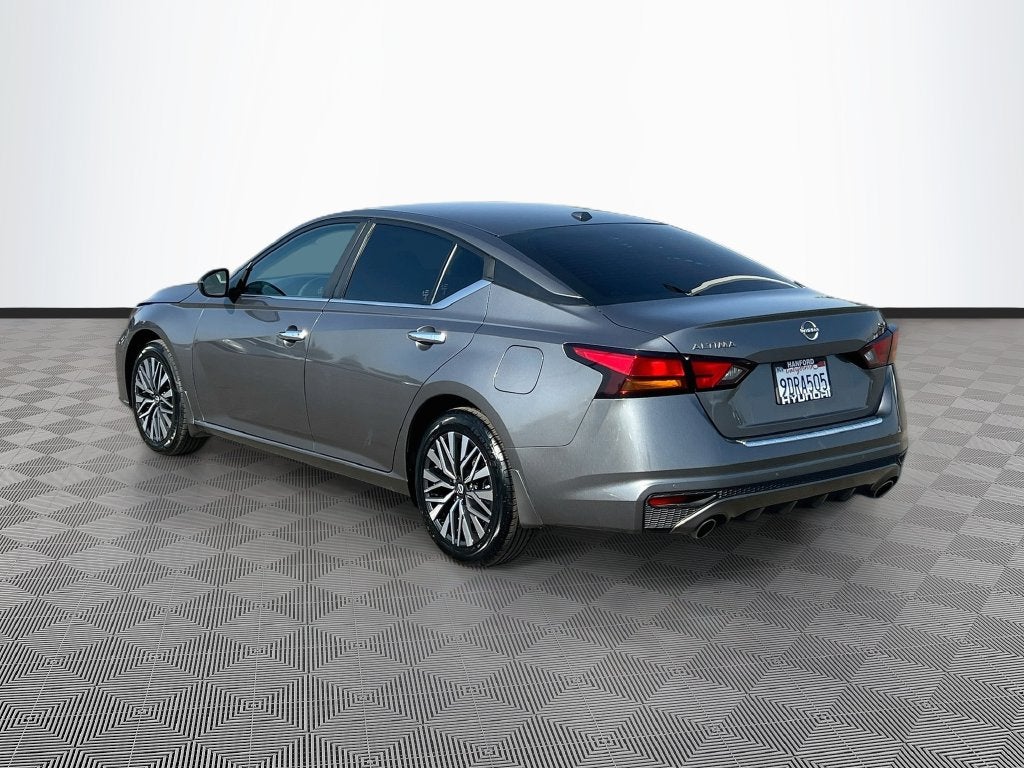 2023 Nissan Altima SV - Photo 5