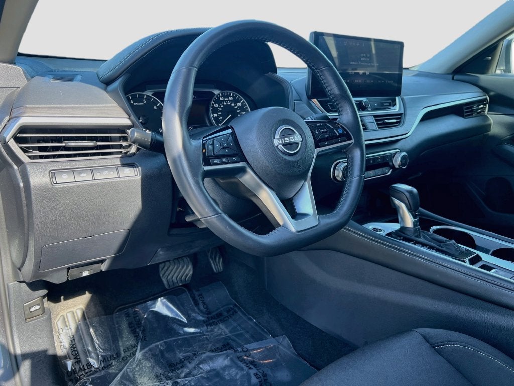 2023 Nissan Altima SV - Photo 9