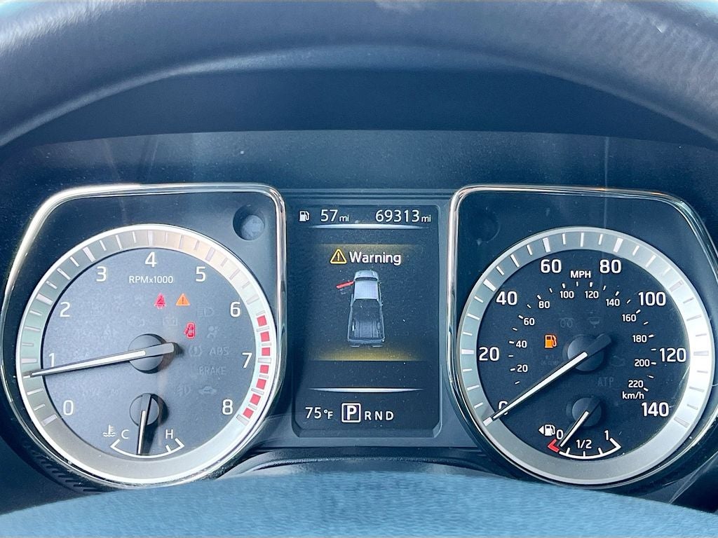 2017 Nissan Titan SV