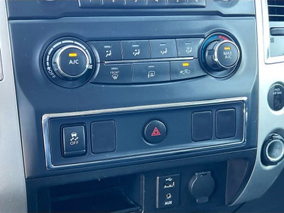 2017 Nissan Titan SV