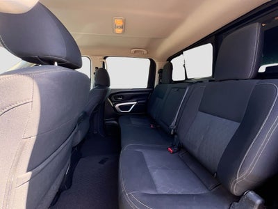 2017 Nissan Titan SV