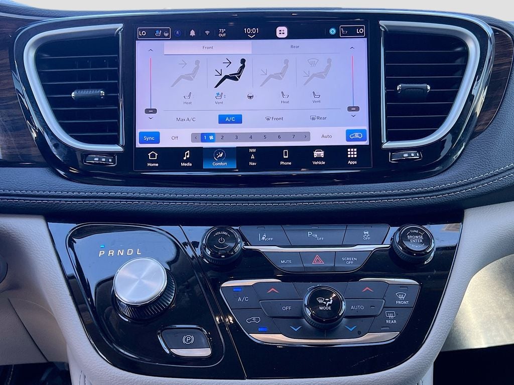 2023 Chrysler Pacifica Hybrid Limited - Photo 19
