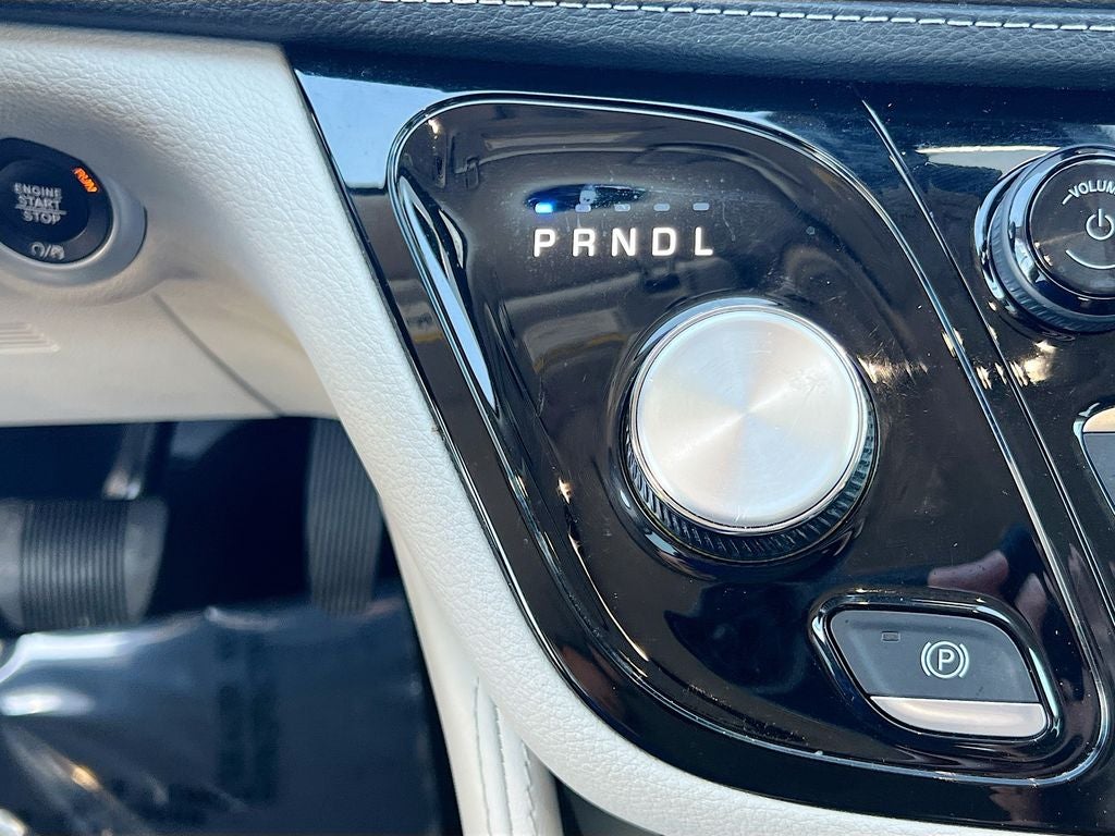 2023 Chrysler Pacifica Hybrid Limited - Photo 20
