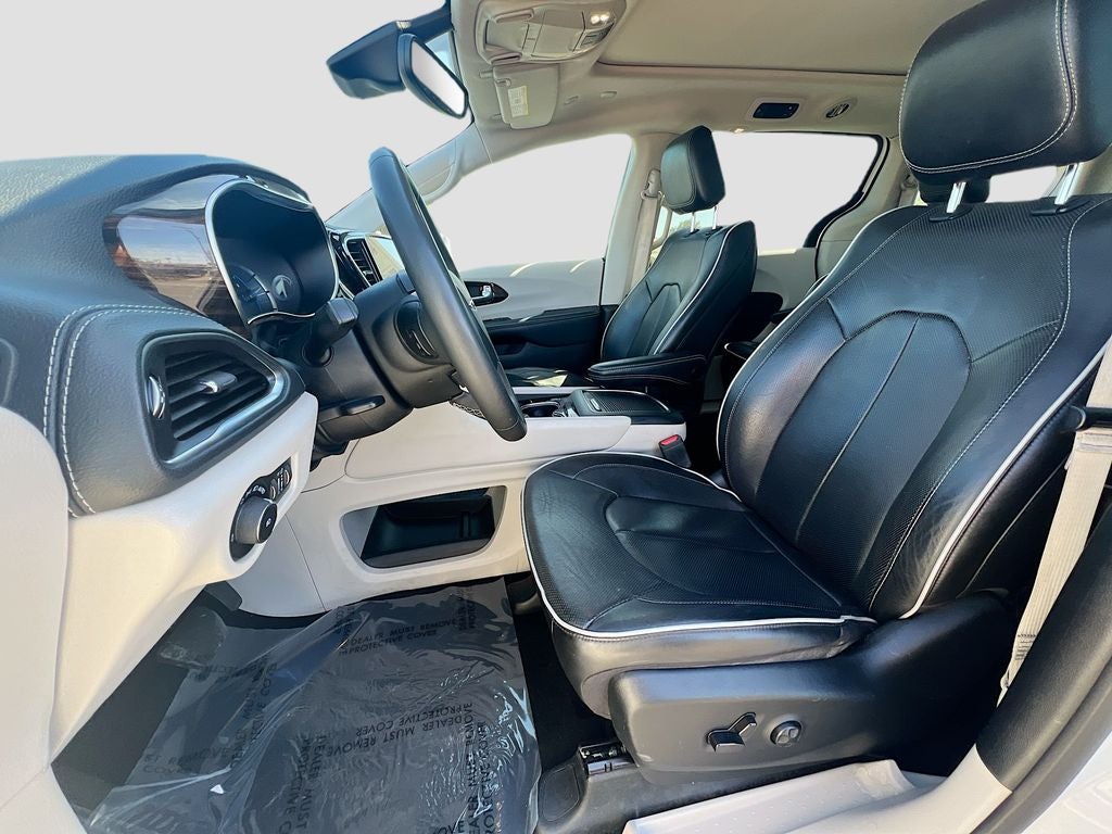 2023 Chrysler Pacifica Hybrid Limited - Photo 25
