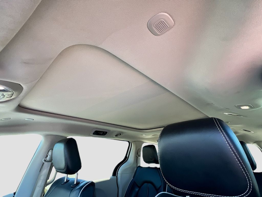 2023 Chrysler Pacifica Hybrid Limited - Photo 26