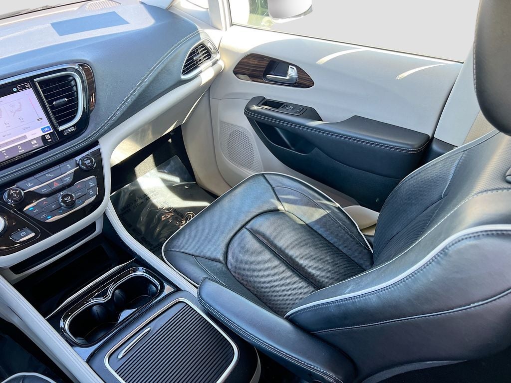 2023 Chrysler Pacifica Hybrid Limited - Photo 28