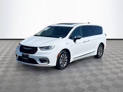 2023 Chrysler Pacifica Hybrid Limited