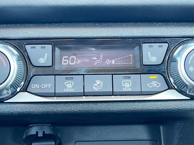 2024 Nissan Versa 1.6 SR