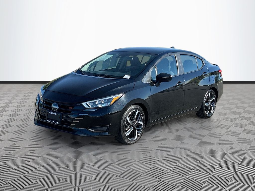 2024 Nissan Versa 1.6 SR