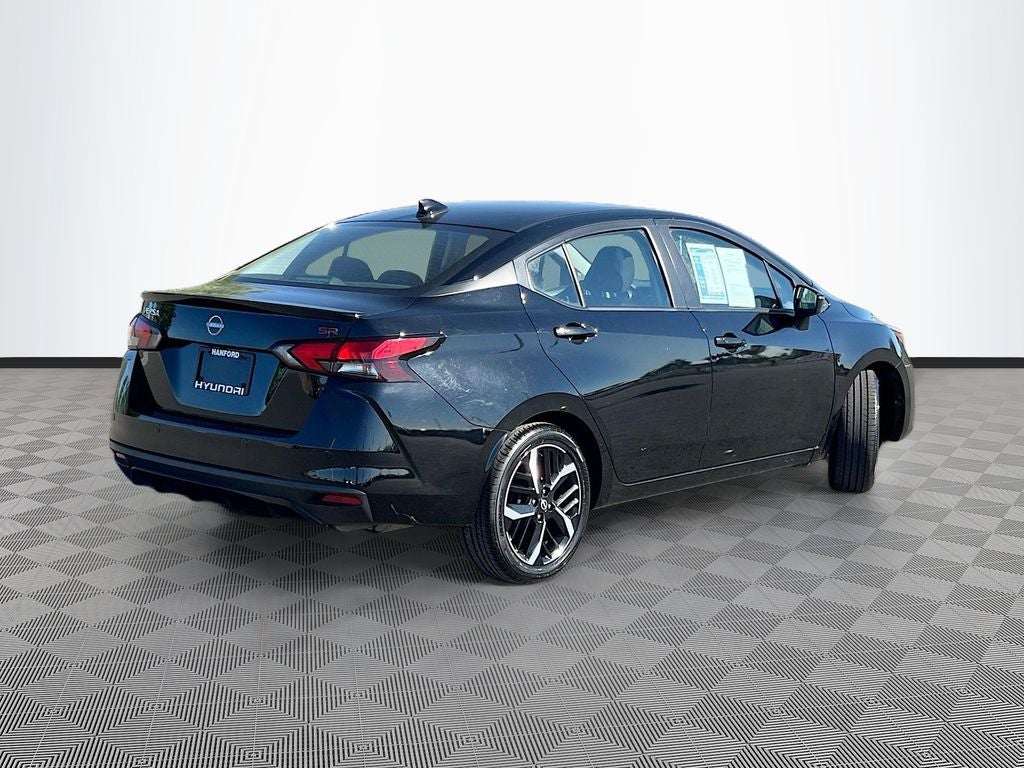 2024 Nissan Versa 1.6 SR