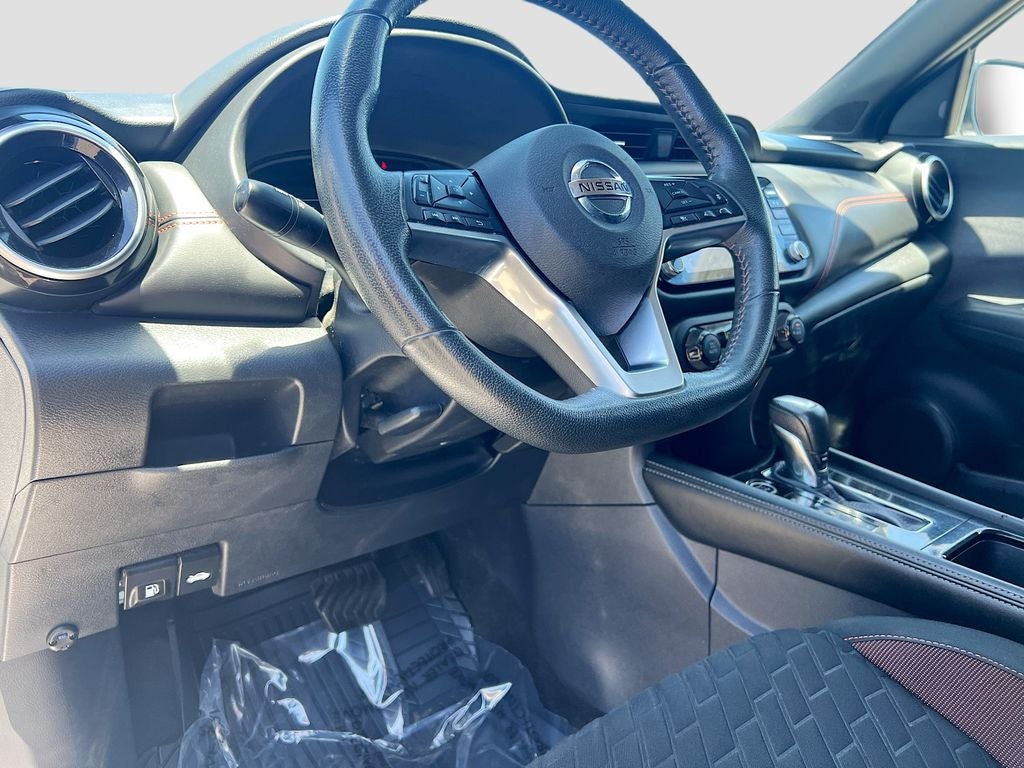 2021 Nissan Kicks SR