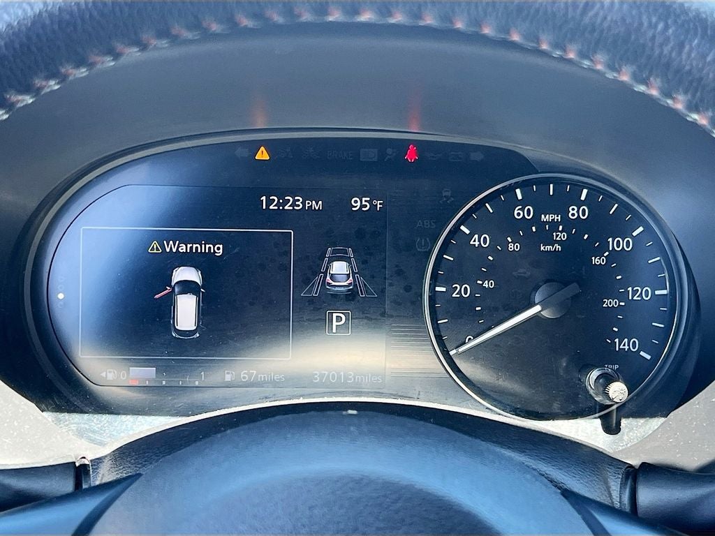 2021 Nissan Kicks SR
