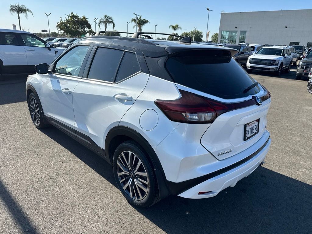 2021 Nissan Kicks SR