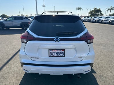 2021 Nissan Kicks SR