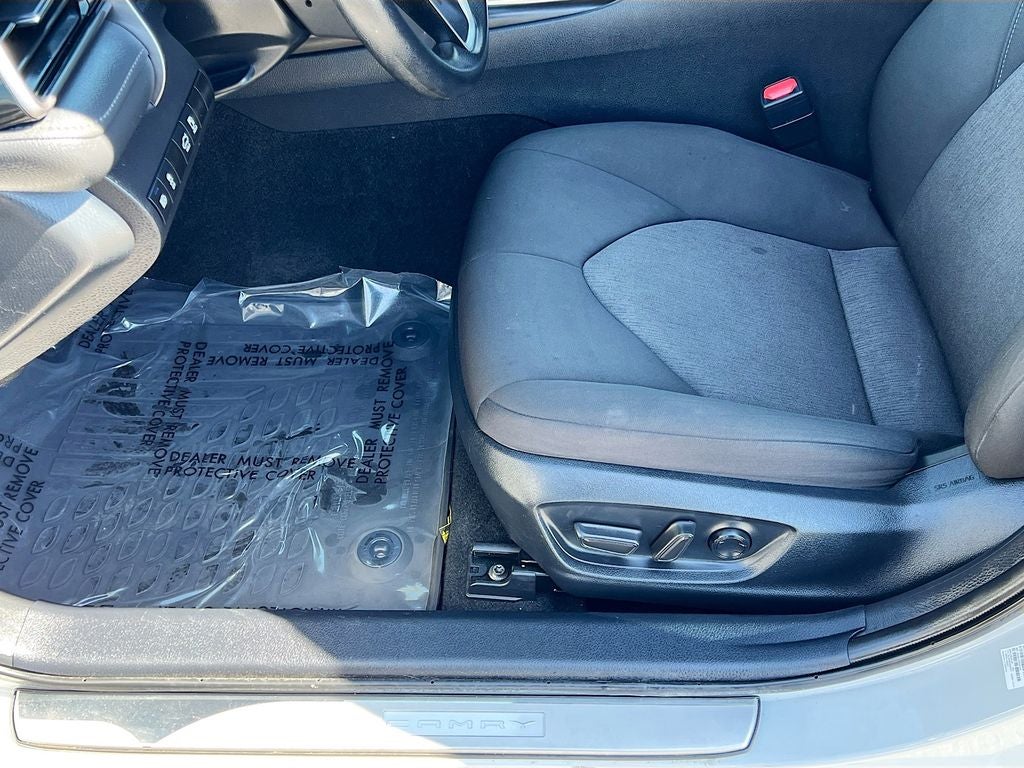 2023 Toyota Camry Hybrid LE