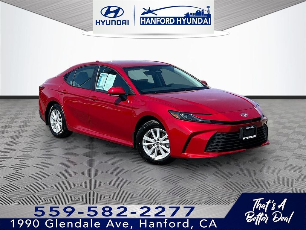 2026 Toyota Camry LE Hybrid's photo