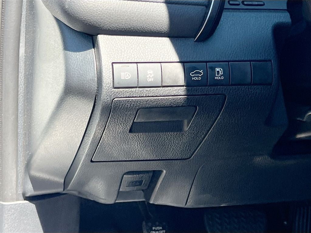 2024 Toyota Camry SE - Photo 11