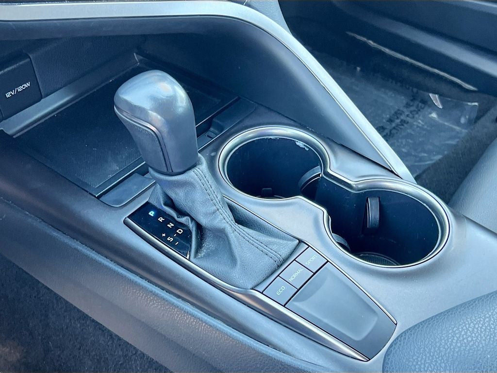 2024 Toyota Camry SE - Photo 19