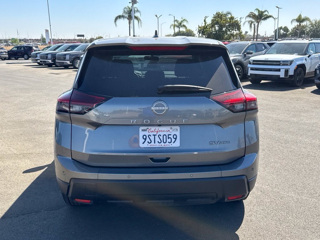 2025 Nissan Rogue SV