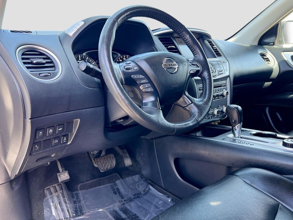 2020 Nissan Pathfinder SL