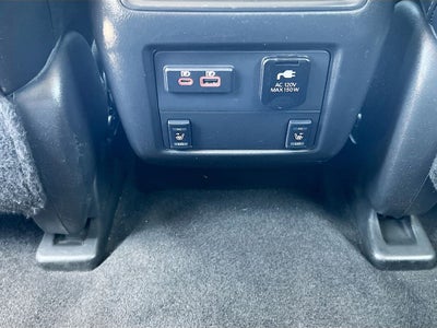 2020 Nissan Pathfinder SL