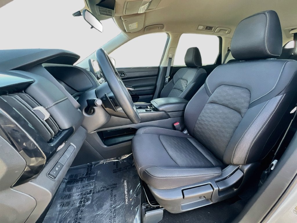 2023 Nissan Pathfinder S - Photo 23