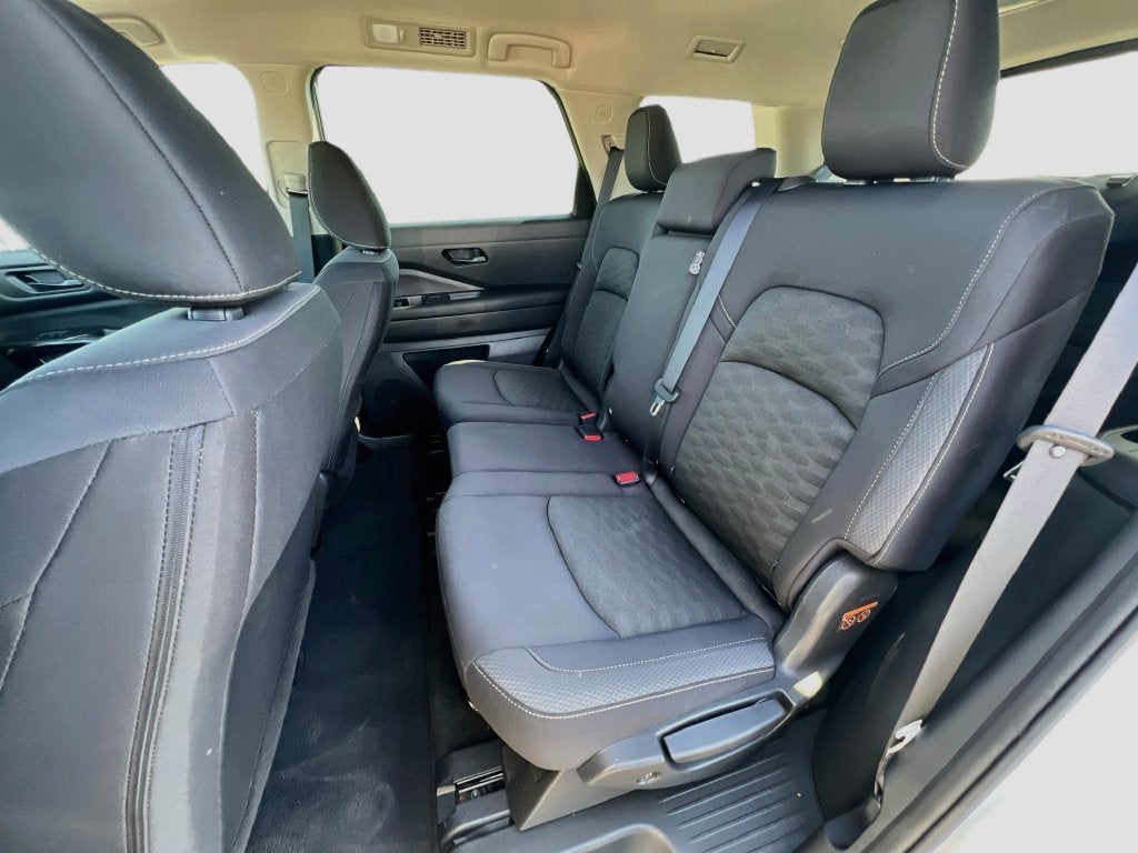 2023 Nissan Pathfinder S - Photo 26