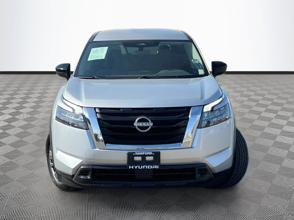 2023 Nissan Pathfinder S