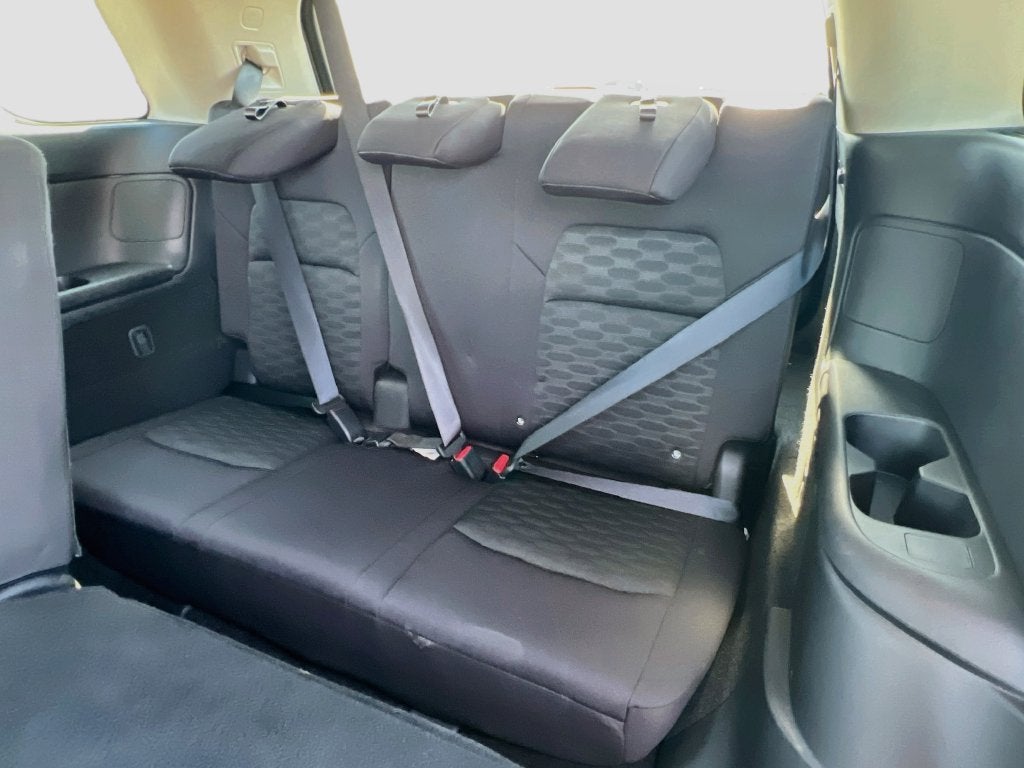 2023 Nissan Pathfinder S - Photo 30