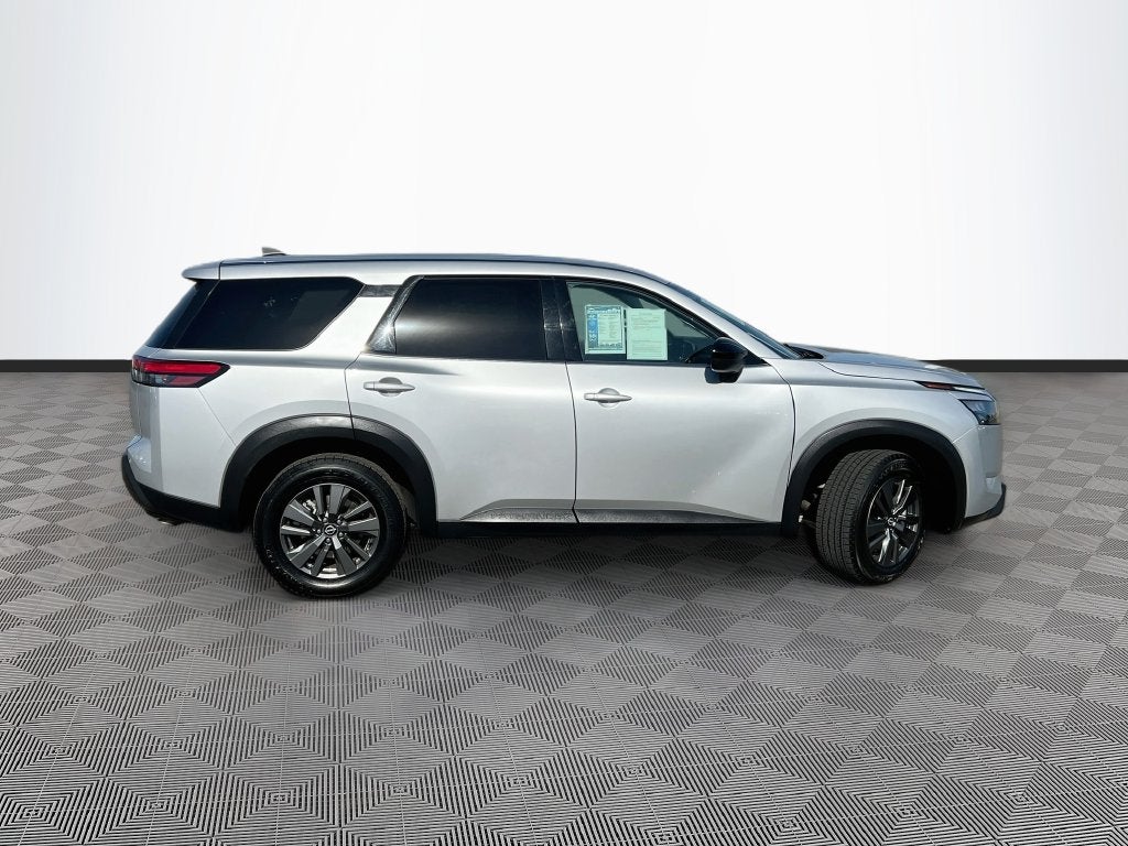 2023 Nissan Pathfinder S - Photo 9