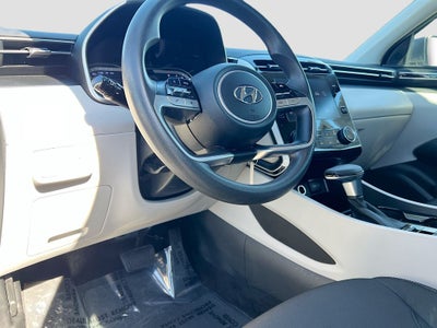 2022 Hyundai TUCSON SE