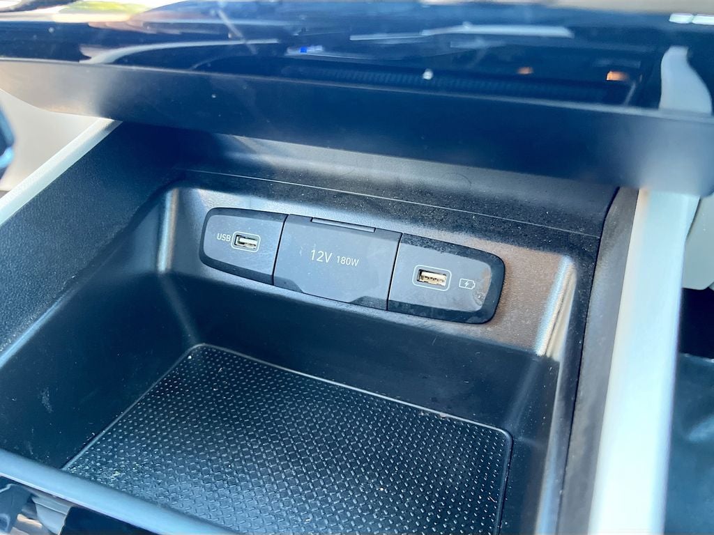 2022 Hyundai TUCSON SE