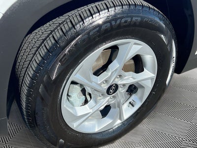 2022 Hyundai TUCSON SE