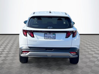2026 Hyundai TUCSON SE