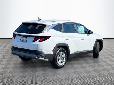 2026 Hyundai TUCSON SE