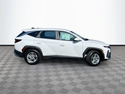 2026 Hyundai TUCSON SE
