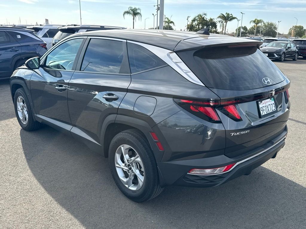 2023 Hyundai TUCSON SE