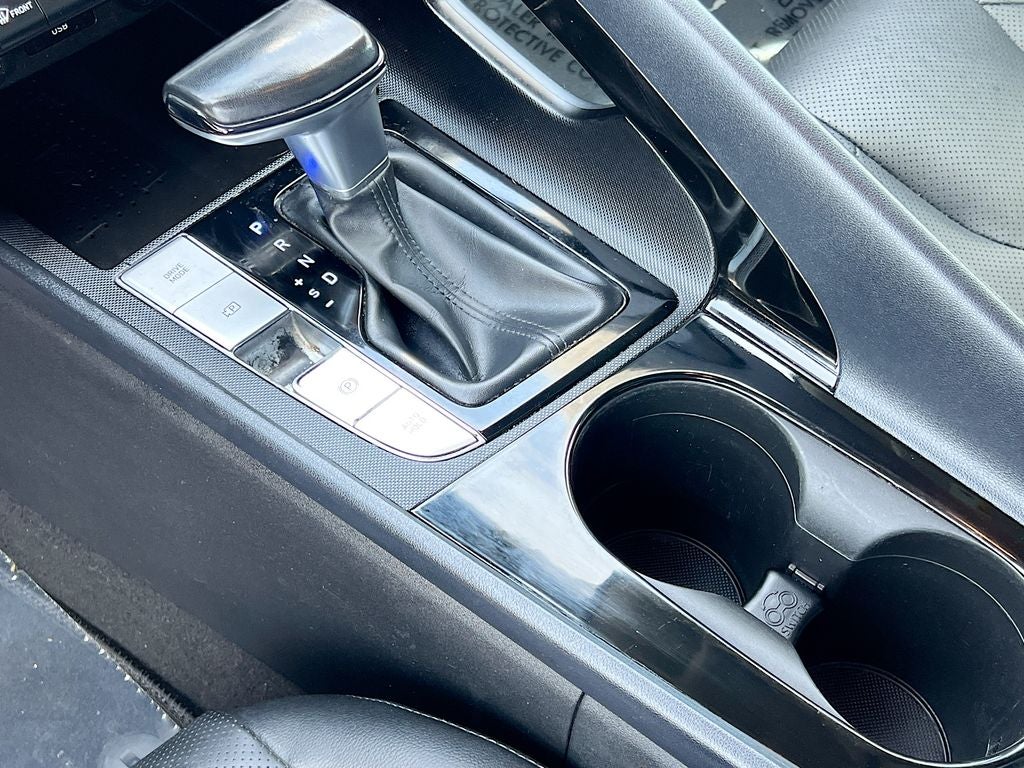 2022 Hyundai ELANTRA Limited