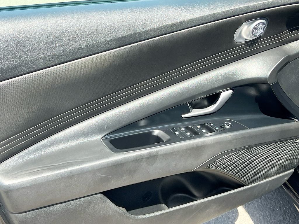 2022 Hyundai ELANTRA Limited