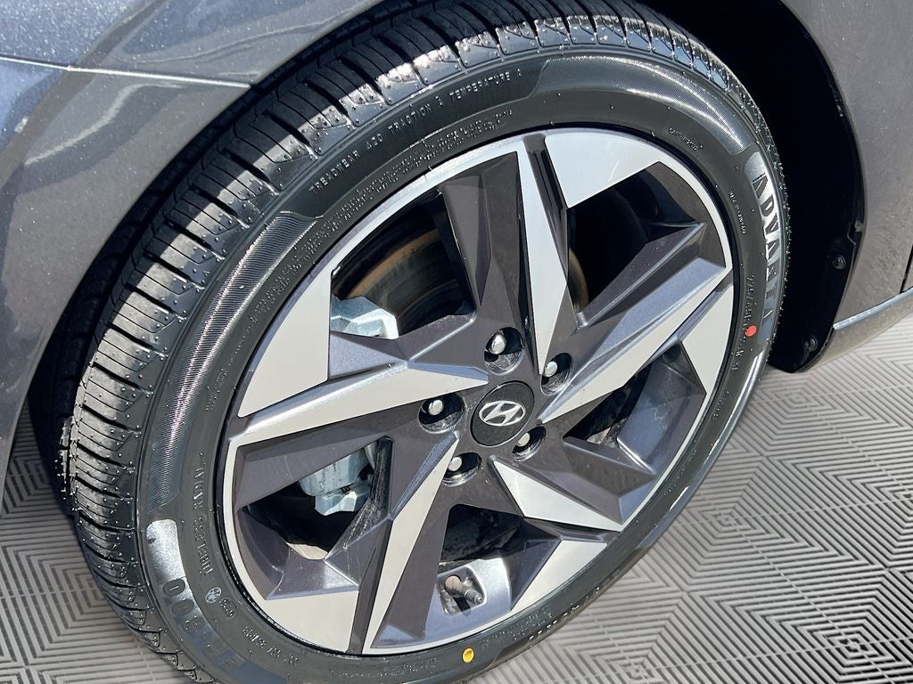 2022 Hyundai ELANTRA Limited