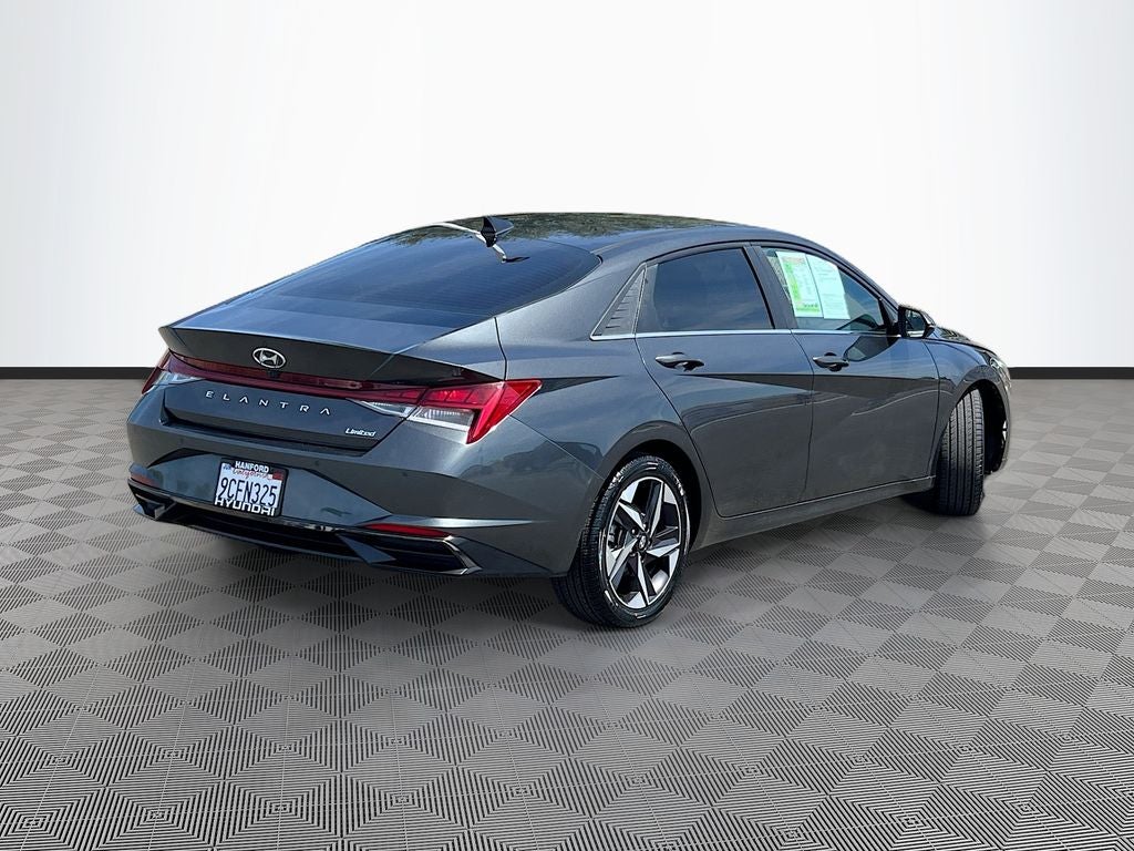 2022 Hyundai ELANTRA Limited