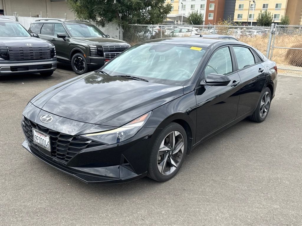 2023 Hyundai ELANTRA SEL
