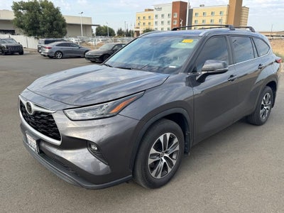 2023 Toyota Highlander XLE
