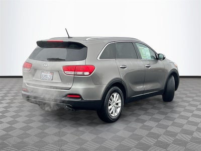2017 Kia Sorento LX