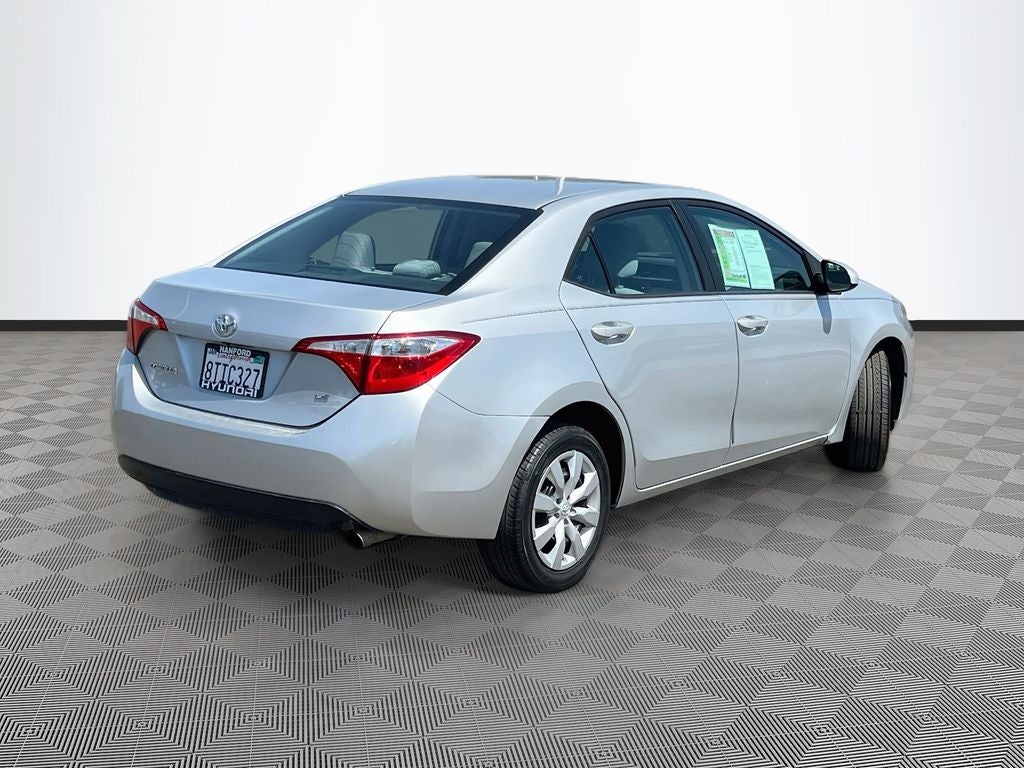 2016 Toyota Corolla LE - Photo 8