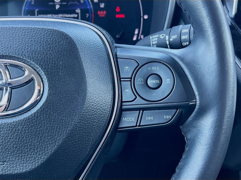 2024 Toyota Corolla Cross XLE